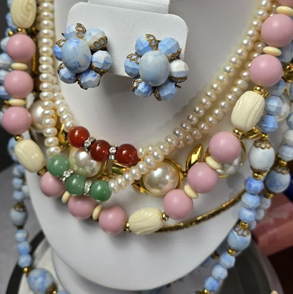 Antique Blue Beaded Necklace Earring Set Moon Glow Necklace Dress Clip Brooch - Picture 8 of 10